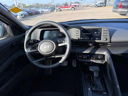 New 2026 Hyundai Elantra Sport image 9