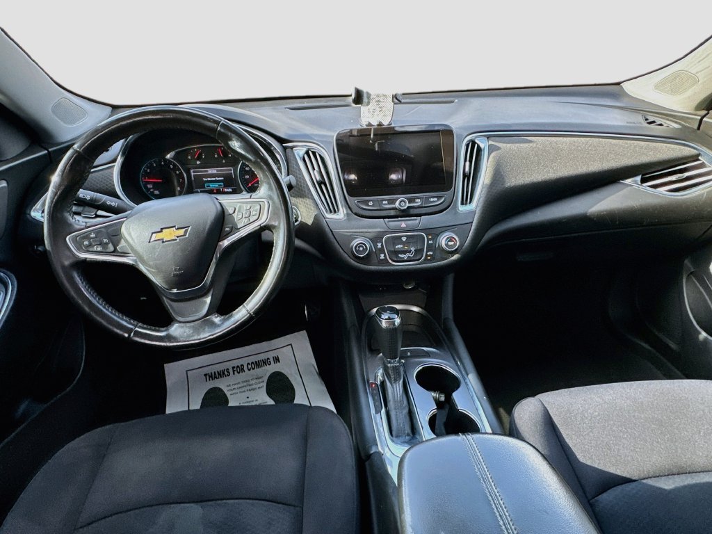 Used 2017 Chevrolet Malibu LT FWD image 24