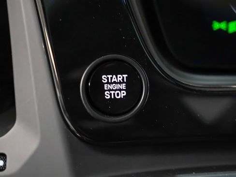 Certified 2025 Porsche Cayenne GTS image 26