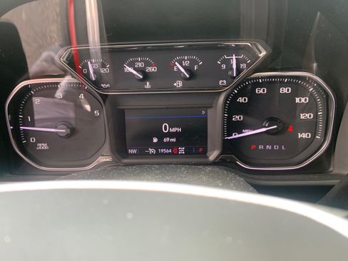 Used 2023 GMC Sierra 2500 SLT w/ SLT Convenience Package AWD/4WD image 10