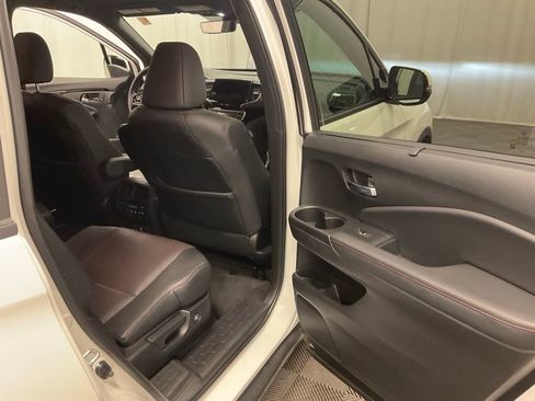 Used 2021 Honda Pilot Black Edition image 27