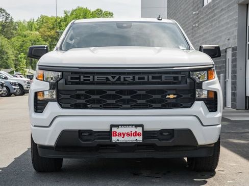 Used 2023 Chevrolet Silverado 1500 Custom AWD/4WD image 3