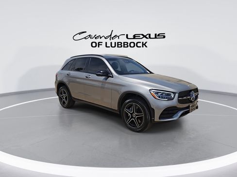 Used 2022 Mercedes-Benz GLC 300 4MATIC image 2