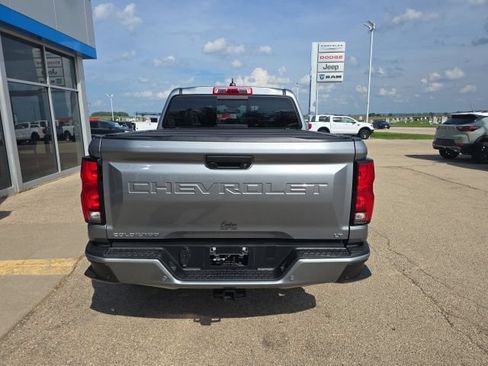 Used 2024 Chevrolet Colorado LT w/ LT Convenience Package III AWD/4WD image 11