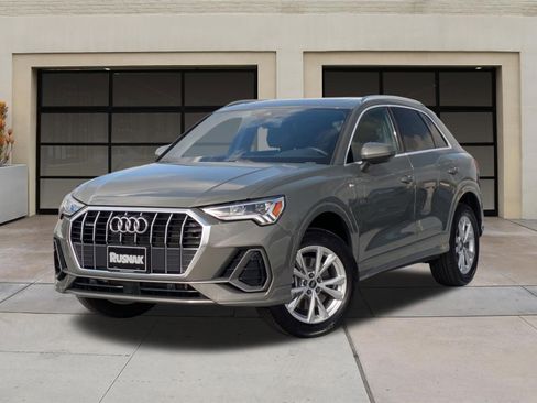 Used 2025 Audi Q3 2.0T Premium w/ Convenience Package AWD/4WD image 3