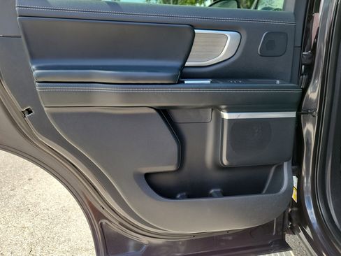 Certified 2025 Ford Expedition Platinum w/ Driver's Package AWD/4WD image 12