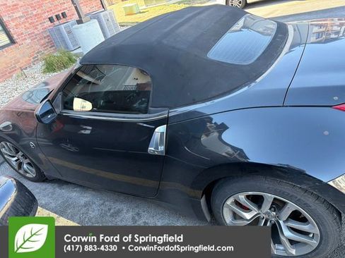 Used 2013 Nissan 370Z Roadster image 15