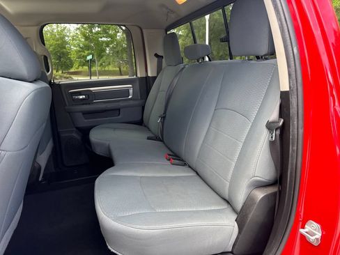 Used 2019 RAM 1500 Classic SLT AWD/4WD image 31
