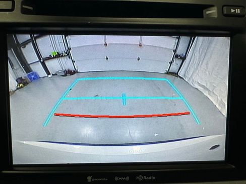 Used 2019 Toyota Highlander XLE AWD/4WD image 32