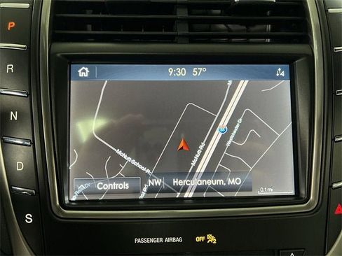 Used 2020 Lincoln Nautilus Reserve w/ Equipment Group 201A image 14