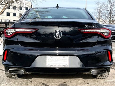 Used 2023 Acura TLX image 4
