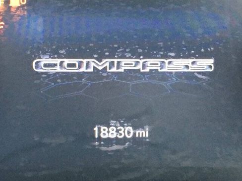 Used 2024 Jeep Compass Trailhawk w/ Sun and Sound Group AWD/4WD image 21
