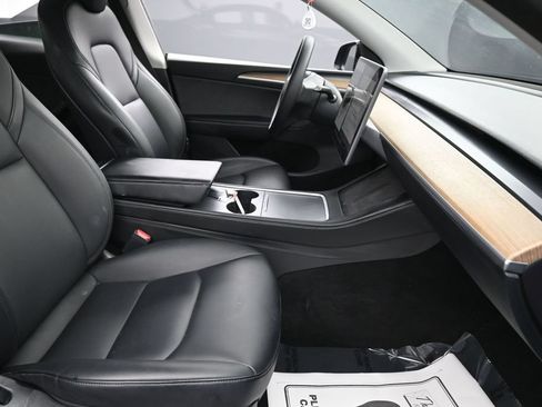 Used 2023 Tesla Model Y Long Range AWD/4WD image 33