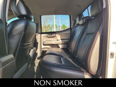 Used 2020 Toyota Tacoma SR w/ SR Convenience Package image 7