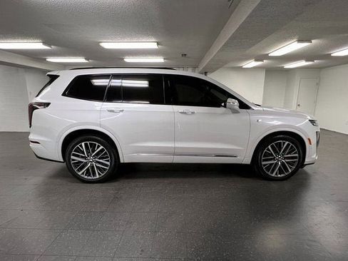 Certified 2024 Cadillac XT6 Sport w/ Platinum Package image 6