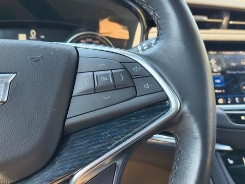 Used 2024 Cadillac XT5 Premium Luxury image 9