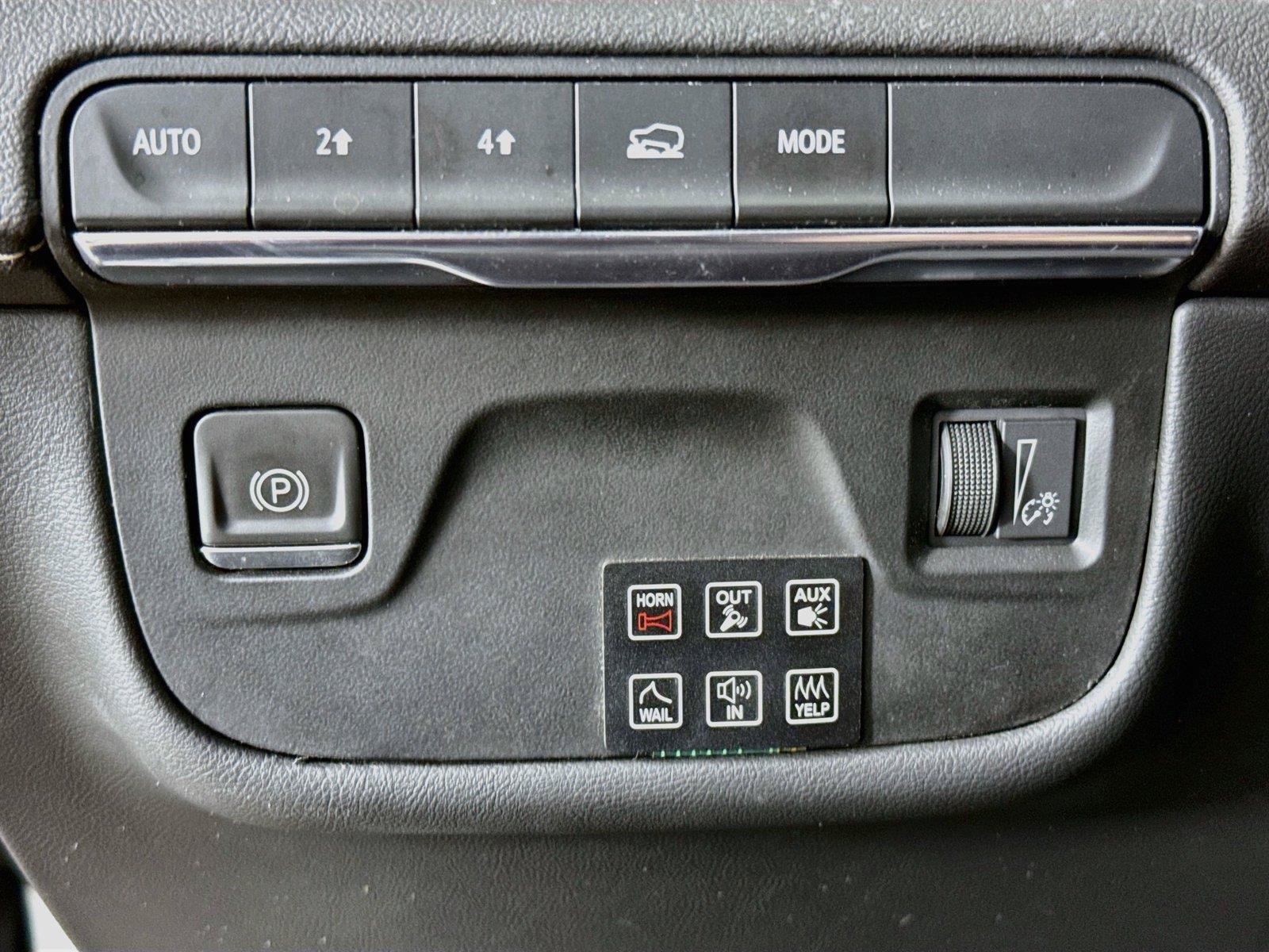 Used 2022 Cadillac Escalade ESV Luxury AWD/4WD image 6