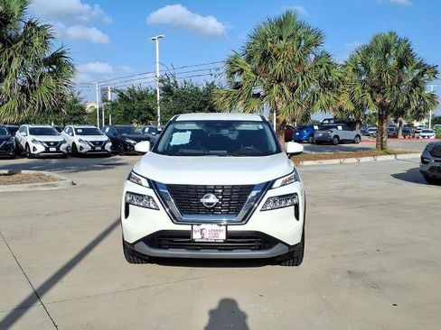 Certified 2023 Nissan Rogue SV FWD image 8