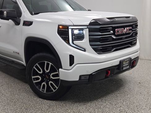 Used 2025 GMC Sierra 1500 AT4 w/ AT4 Premium Package image 2