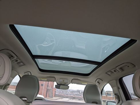 Certified 2025 Volvo XC60 T8 Ultra w/ Climate Package image 13