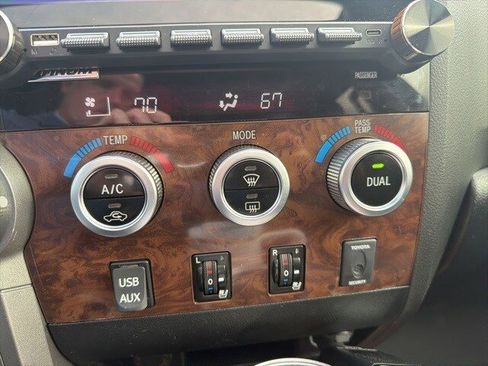 Used 2012 Toyota Tundra Limited image 19