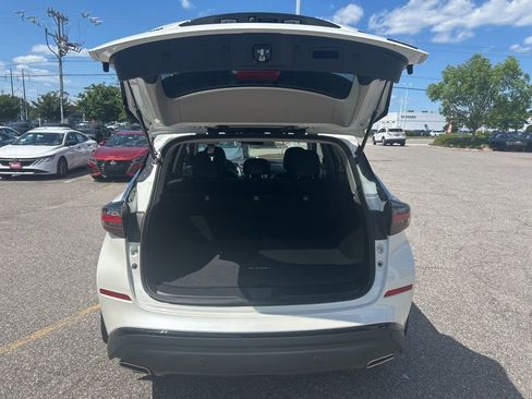 Used 2024 Nissan Murano SV w/ SV Midnight Edition Package FWD image 16