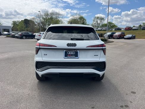 New 2026 Audi Q3 quattro 2.0T AWD/4WD image 5