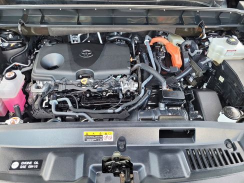 Used 2024 Toyota Highlander Platinum image 34