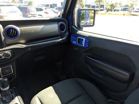 Used 2020 Jeep Wrangler Unlimited Sport image 16