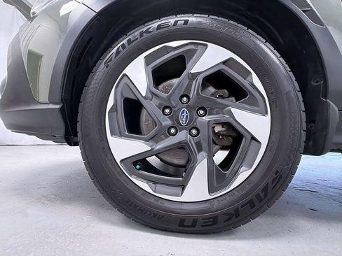 Used 2024 Subaru Crosstrek 2.5i Limited AWD/4WD image 14
