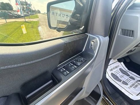 Used 2025 Ford F150 Lightning XLT AWD/4WD image 14