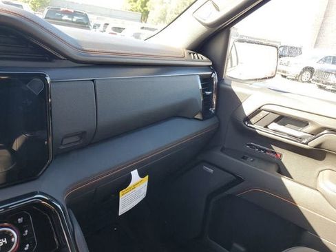 New 2026 GMC Sierra 1500 AT4 w/ AT4 Premium Package AWD/4WD image 27