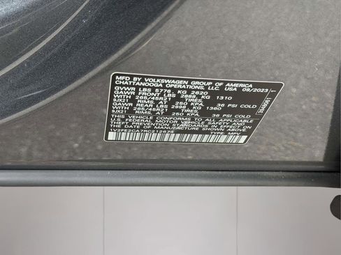 Used 2024 Volkswagen Atlas Cross Sport SEL Premium R-Line image 27