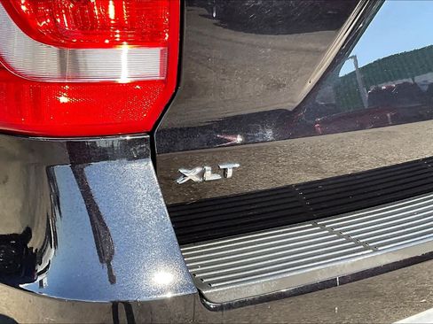 Used 2020 Ford Expedition Max XLT w/ Equipment Group 202A RWD image 9
