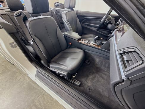 Used 2014 BMW 428i xDrive Convertible image 25