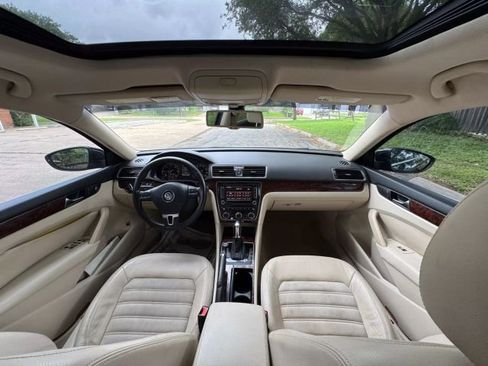 Used 2012 Volkswagen Passat TDI SEL Premium image 15