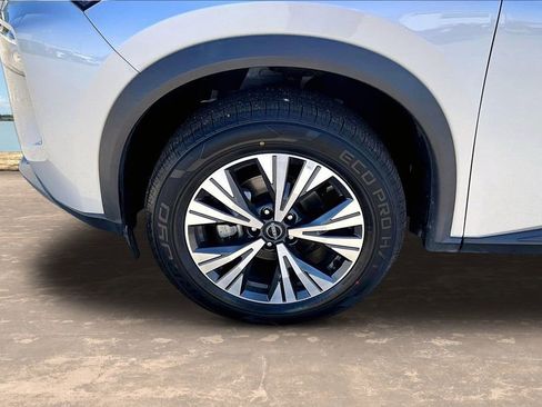 Used 2023 Nissan Rogue SV AWD/4WD image 36