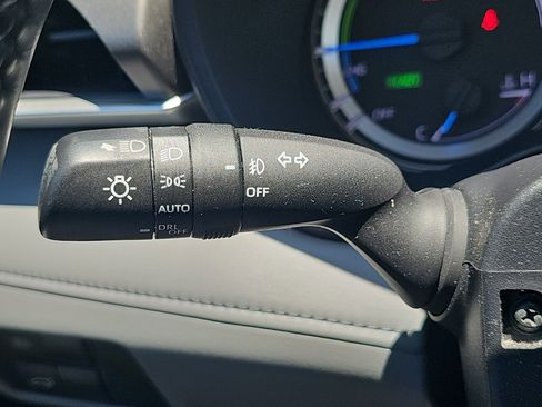 Used 2020 Toyota Highlander LE FWD image 26