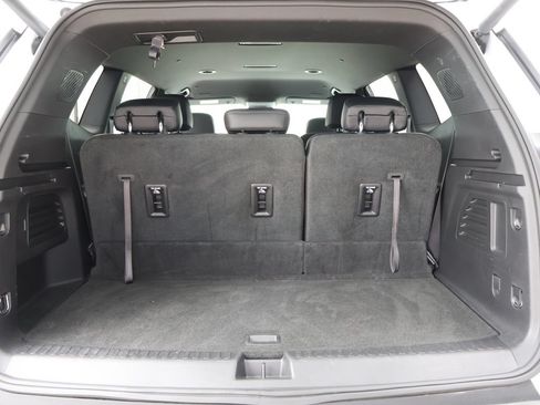Used 2026 GMC Acadia Elevation w/ Elevation Premium Package AWD/4WD image 15