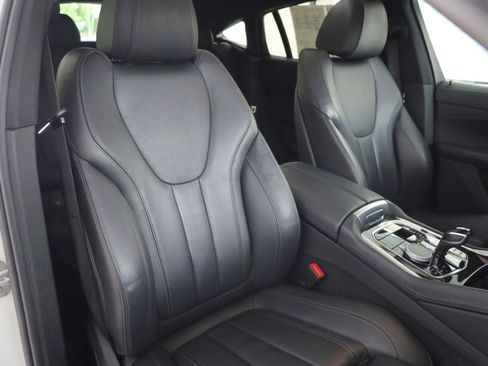 Used 2020 BMW X6 xDrive40i w/ M Sport Package AWD/4WD image 38
