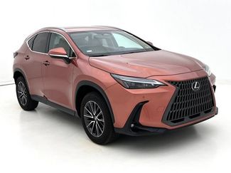 Used 2025 Lexus NX 250 FWD w/ Towing Package (2000 Lbs) video 2
