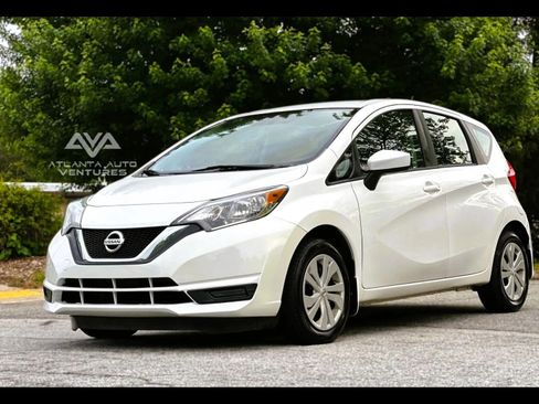 Used 2018 Nissan Versa Note SV image 9