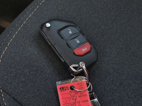 Used 2024 Jeep Wrangler Sport S image 29