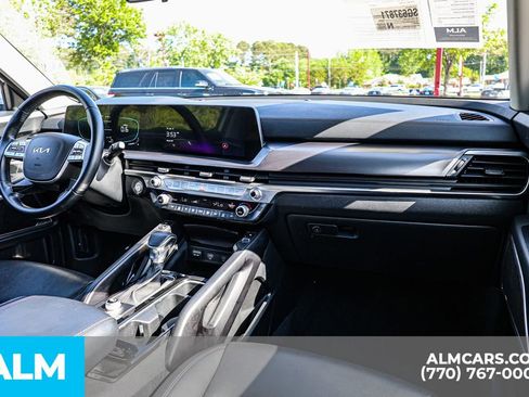 Used 2025 Kia Telluride S image 32