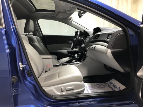 Used 2017 Acura ILX w/ Premium Package image 13