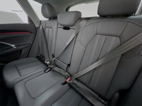 New 2025 Audi Q5 2.0T Premium Plus image 22