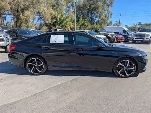 Used 2022 Honda Accord Sport image 3