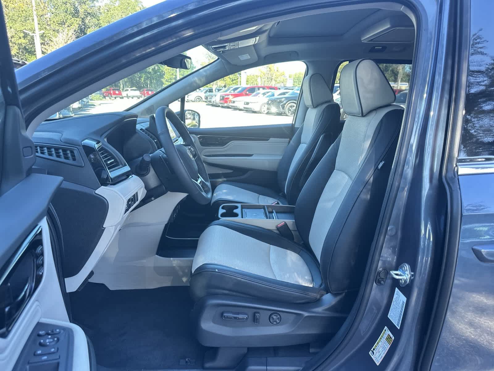 New 2027 Honda Odyssey Elite image 2