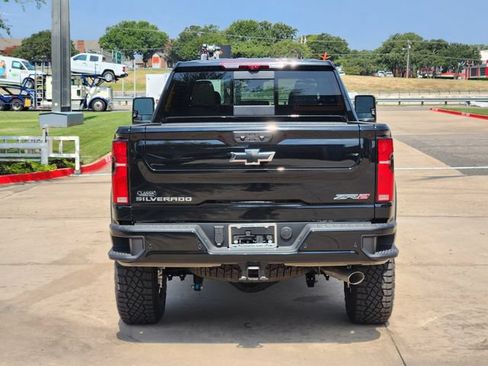 New 2026 Chevrolet Silverado 2500 ZR2 AWD/4WD image 14