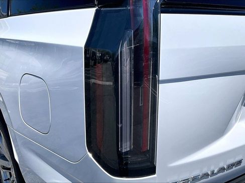 New 2026 Cadillac Escalade Sport w/ Touring Package AWD/4WD image 15